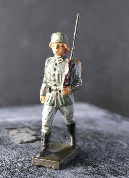 COMPOSITION LINEOL WWI World War Red Line German Army Soldier Marching  ~7cm M