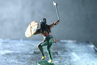 COMPOSITION ELASTOLIN Wild West WW Indian Stepping High Axe ~7cm O - atonal.se