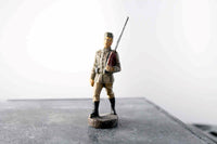 COMPOSITION Elastolin WWII German Soldier w Rifle Marching w Field Cap ~7cm a D - atonal.se