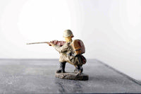 COMPOSITION Elastolin WWII World War German Kneeling Rifle Shooter ~7cm D - atonal.se