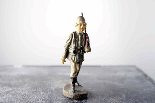 COMPOSITION ELASTOLIN WWII World War German Marching w Rifle no Backpack ~7cm D - atonal.se