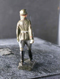 COMPOSITION LINEOL WWI World War Red Line German Soldier Marching Sabre ~6,5cm M - atonal.se