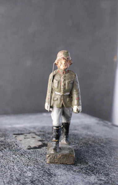 COMPOSITION LINEOL WWI World War Red Line German Soldier Marching Sabre ~6,5cm N - atonal.se