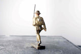COMPOSITION LINEOL WWII World War British Marching Rifle by Sholder ~7cm D - atonal.se