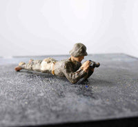 COMPOSITION LINEOL WWII World War German Soldier Flat On Ground Binocular ~7cm K - atonal.se