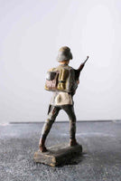 COMPOSITION LINEOL WWII World War German Soldier Marching Rifle Over Ches ~7cm K - atonal.se