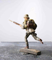 COMPOSITION LINEOL WWII World War German Soldier Running Rifle Charge ~7cm K - atonal.se