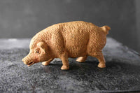 COMPOSITION Unbranded Wildlife Farm Pig Q - atonal.se