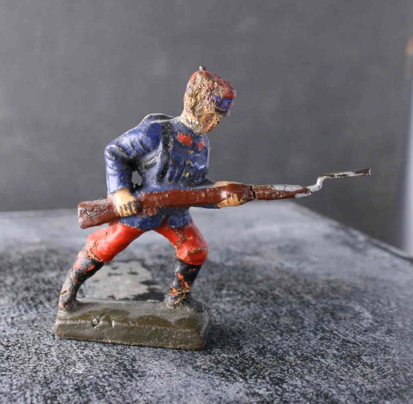 COMPOSITION LINEOL WWI World War French Army Soldier Rifle Charge M