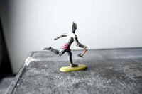 ELASTOLIN PLASTIC Medieval Knight On Foot Running Mini Scale ~4cm A - atonal.se