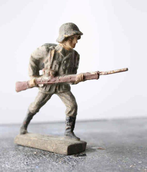 COMPOSITION LINEOL WWII World War German Army Soldier Advancing Rifle ~7cm K - __ATONAL__
