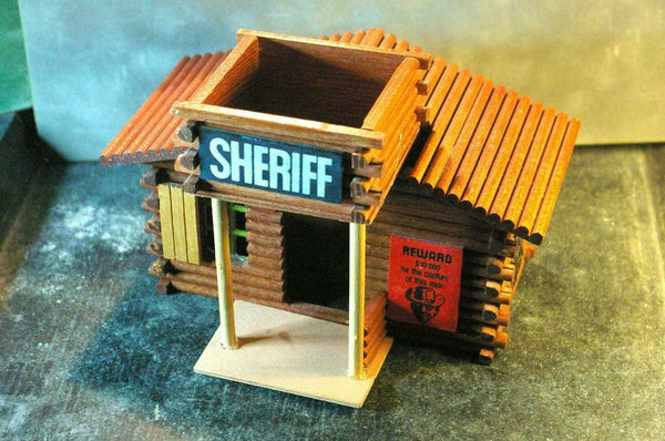 DDR GDR East Germany VERO Oehme Sohne Wild West Wood Holz Cowboy Sheriff House - atonal.se