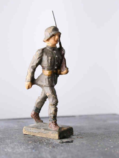 COMPOSITION LINEOL WWII World War German Army Soldier Marching a ~7cm L - __ATONAL__