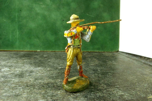 COMPOSITION ELASTOLIN WW Wild West Cowboy Standing Shooting Rifle ~7cm G - __ATONAL__