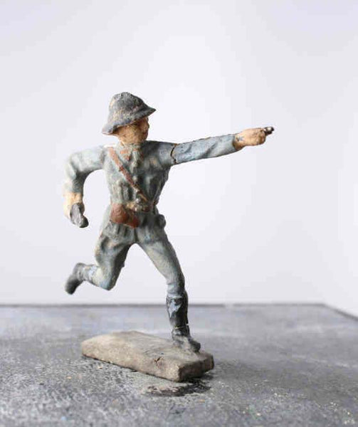 COMPOSITION LINEOL WWII World War French Belgian Soldier Running Pointing ~7cm K - __ATONAL__