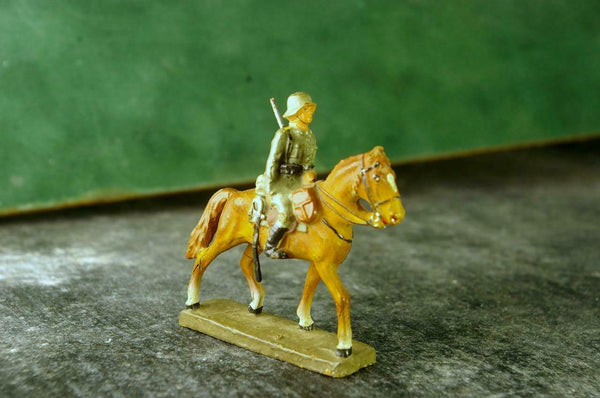 COMPOSITION LINEOL WW WorldWarII German Army Mounted Parading Soldier mini 6cm F - __ATONAL__